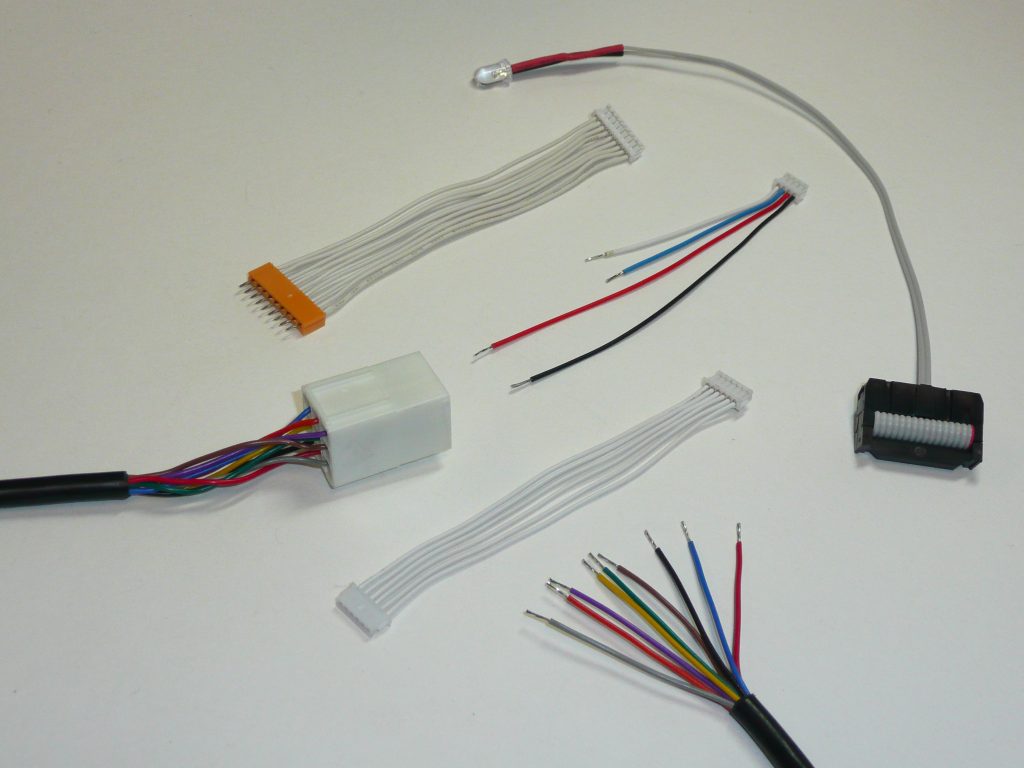 Wiring harnesses for electronic applications